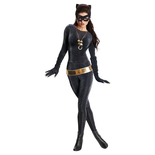 Fashion Inspiration | Finding fashion inspiration in fiction | Cat Woman Style