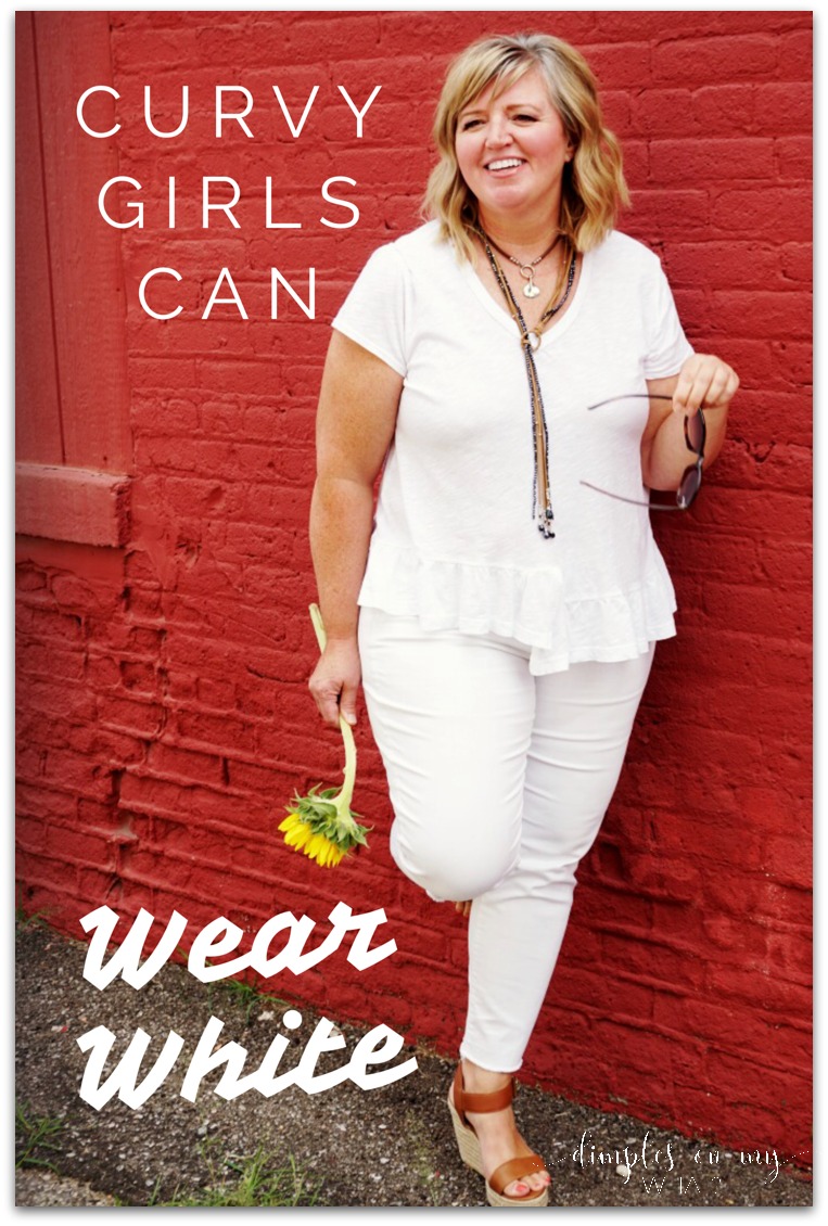 Curvy Girls CAN and DO wear white, INCLUDING white skinny jeans! || Fashion for women over 50 || Ageless Style