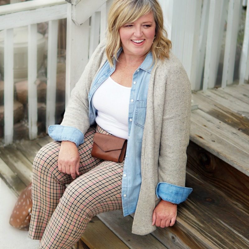 Plaid Pants on a Full Figured Women || Full Figure Fashion || Plaid Pants || Girl With Curves || Fashion for women over 50