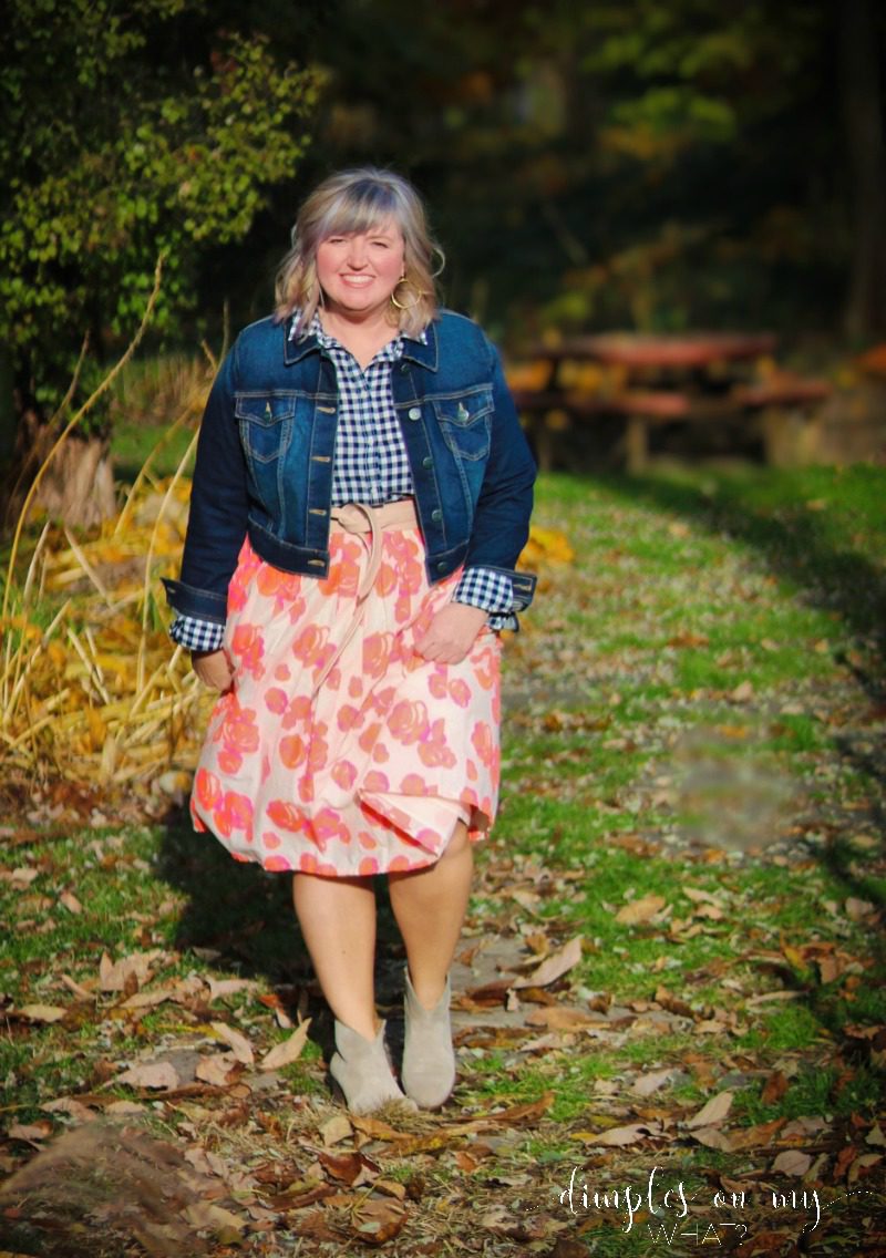 Plus size fashion  || Gingham goes with everything  ||  Gingham and floral print  ||  fashion for women over 40