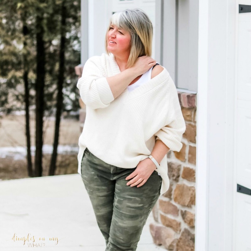 Plus sized fashion || Fashion for women over 50 || Almost plus size fashion || Spring 2019 Olive Green Color Trend