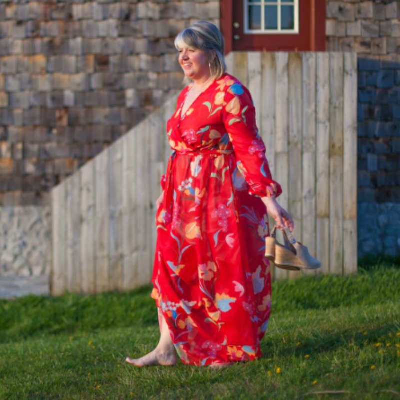 Plus size fashion || Floral Maxi || Summer fashion for women over 50 || What to wear to a summer wedding