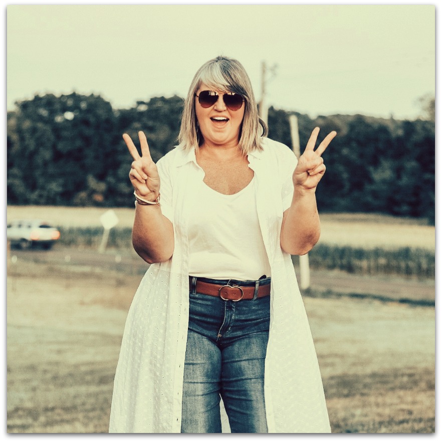 Creating a 7-'s vibe with a shirtdress and wide leg jeans