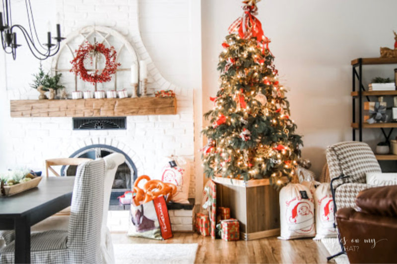 Keeping God Close is Like Keeping the Christmas Tree Up YearRound