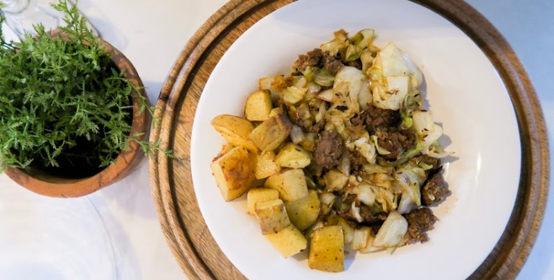 Meals under $2 per serving  ||  feed a family of 4 for under $10  || Rustic rye cabbage hash  ||  inexpensive meals
