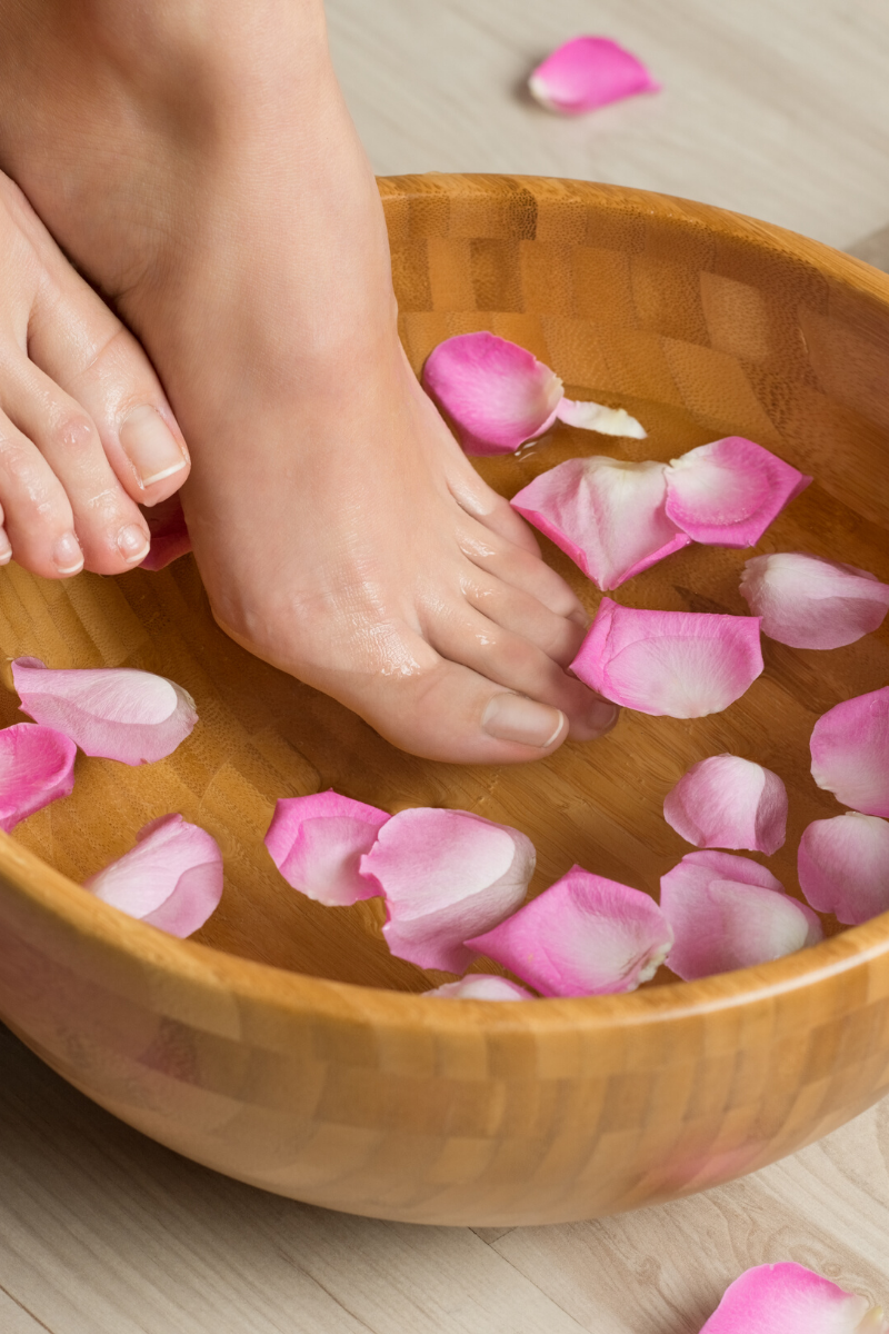 Safe Manicure and Pedicures ||  Nail salon safety tips you need to know  ||  pretty pedicure basin