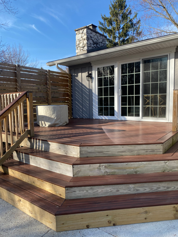 I've been having the best time decorating my deck since it's makeover a month or so ago. See the before and after of this deck makeover and how a little paint can change things drastically. 

#deckideas #deckdecorating #deckmakeoveronabudget