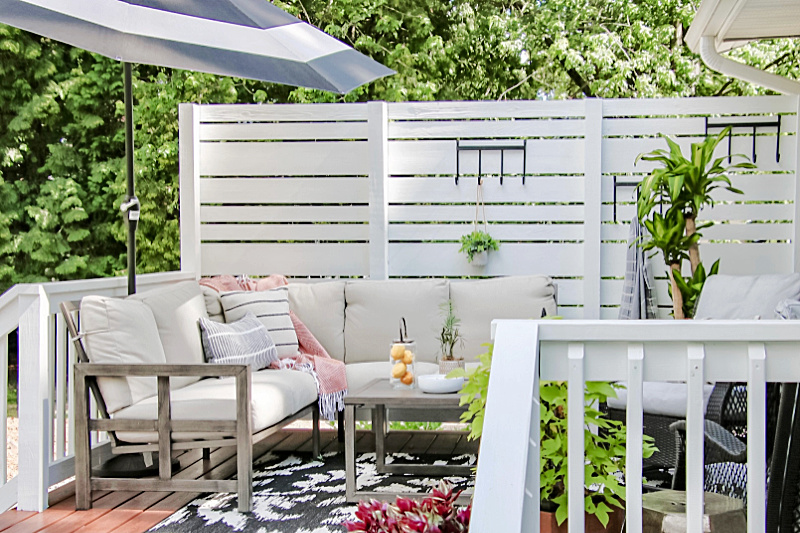 I've been having the best time decorating my deck since it's makeover a month or so ago. See the before and after of this deck makeover and how a little paint can change things drastically. 

#deckideas #deckdecorating #deckmakeoveronabudget