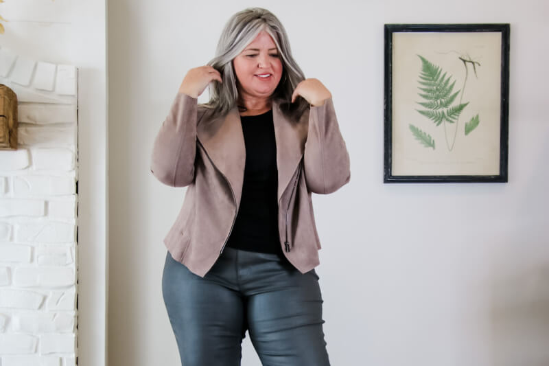 Faux leather ankle jeans are surprisingly versatile and very flattering to a curvy body. I'm styling these size 18 jeans 6 ways. #midsize #plussize #midsizefauxleatherjeans #fashionforwomenover50 #midsizeinmidlife