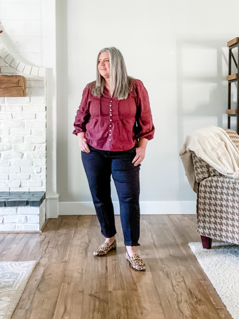 I've rounded up some thanksgiving outfit ideas for curvy menopausal women. Look polished, cover your arms, and keep your cool.

#plussizefashion #thanksgivingoutfitideas #fashionforcurves #outfitideasforwomenover50 #over50outfitideas #midsizefashion #menopausalfashion 