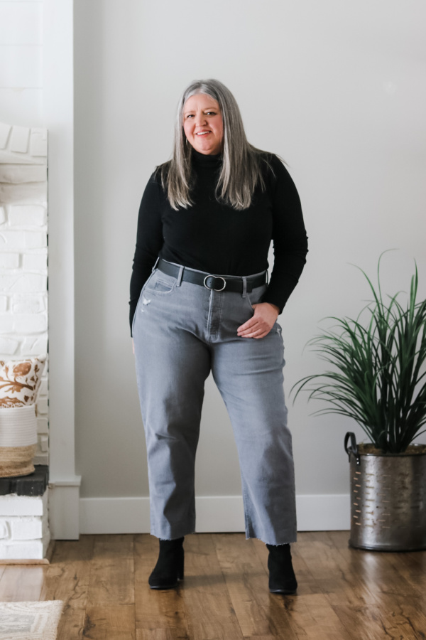 When you buy jeans that are neither full length nor ankle length you need to know to cut you jeans to the perfect length for you. #anklejeans #plussize #plussizejeans #midsize #midsizejeans #fashionhacks
